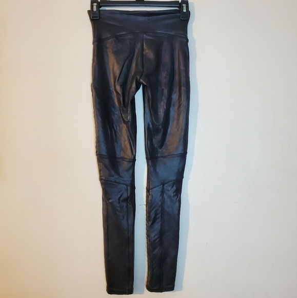 SPANX Faux Leather Edgy Moto Leggings Size small Fall Closet Staple - Picture 6 of 15
